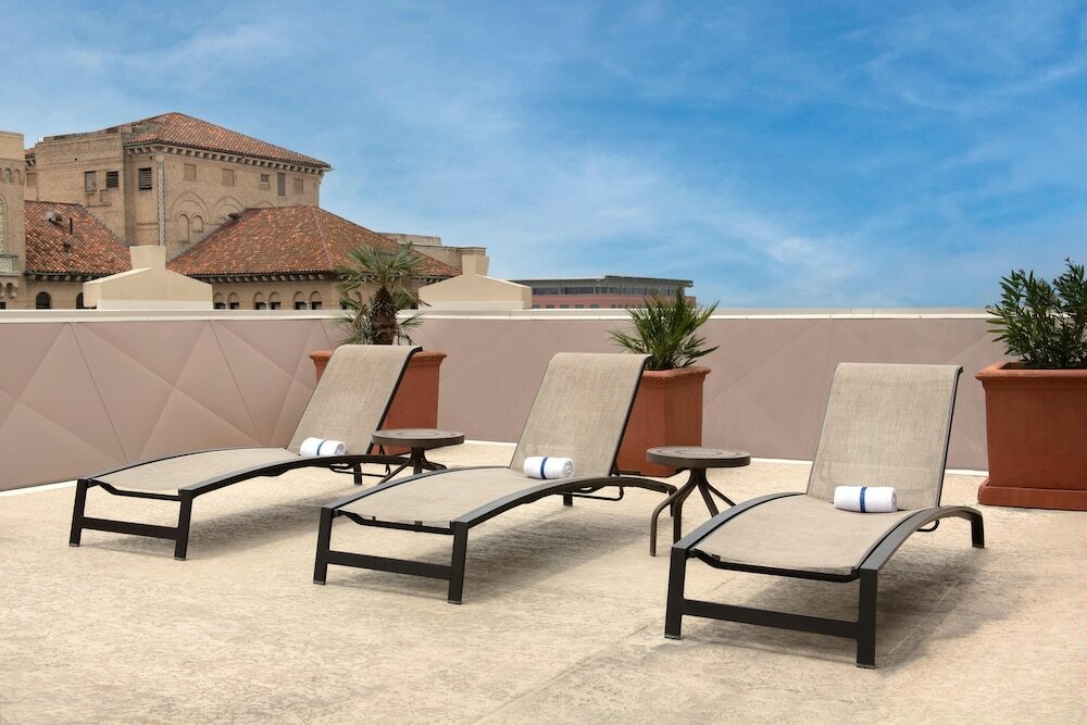 Фото Comfort Inn & Suites Airport