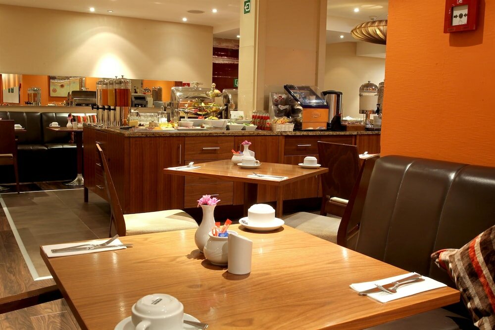 Фото Gresham Belson Hotel