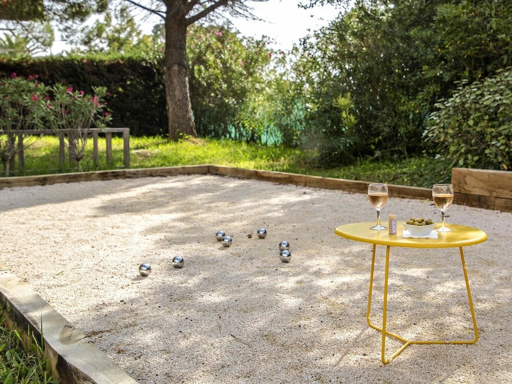 Фото Отель Mercure Hyeres Centre