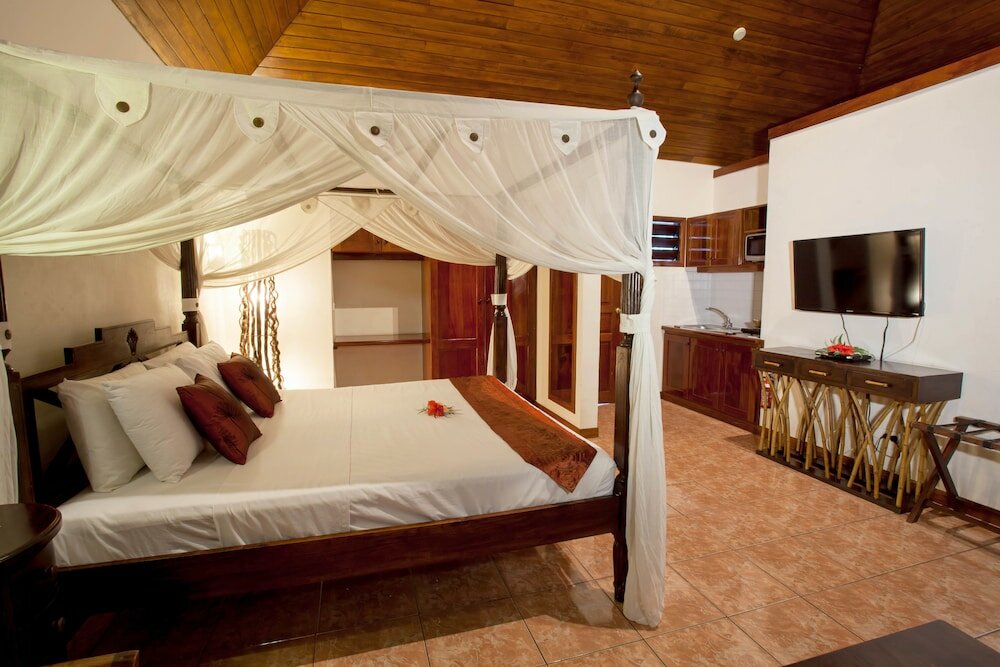 Фото Sunset Bungalows