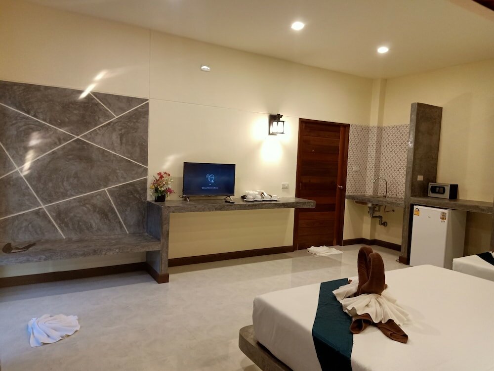 Фото Lanta Pearl Beach Resort