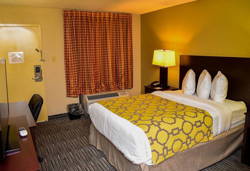 Фото Baymont by Wyndham Columbus Ga