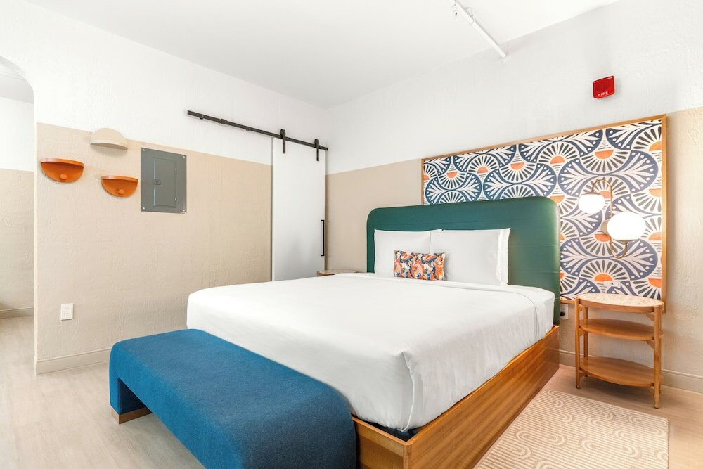 Фото South Beach Plaza Hotel