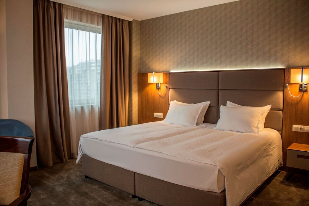 Фото Golden Tulip Varna