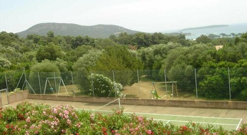 Гостиница Residence U Latonu location villas de 2 - 3 et 4 Chambres - à 600 mètres de la Plage De Palombaggia в Порто-Веккио