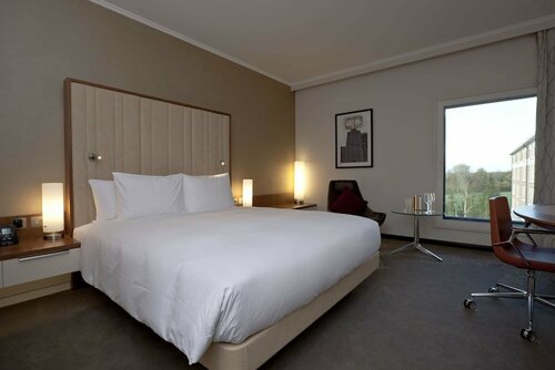 Гостиница Hilton London Heathrow Airport Terminal 5 в Графстве Беркшир