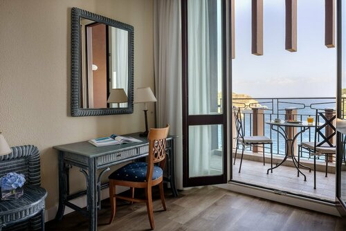 Гостиница Capotaormina Beach в Сицилии