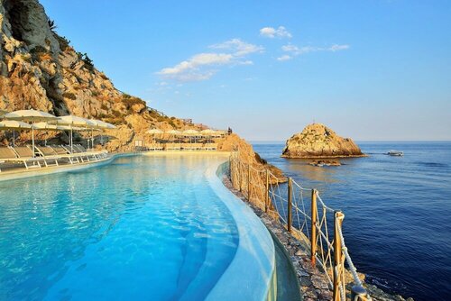 Гостиница Capotaormina Beach в Сицилии