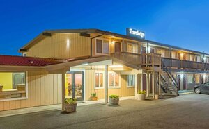 Гостиница Travelodge by Wyndham Newport