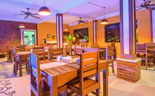 Гостиница Hotel Queen Jamadevi в Моламьяйне