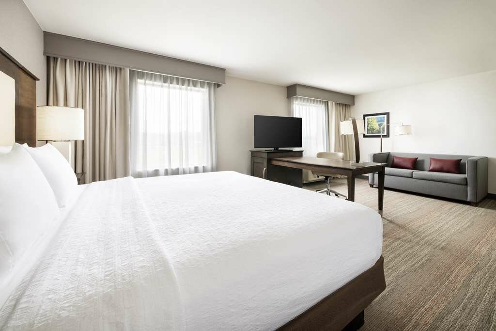Фото Hampton Inn & Suites Napa