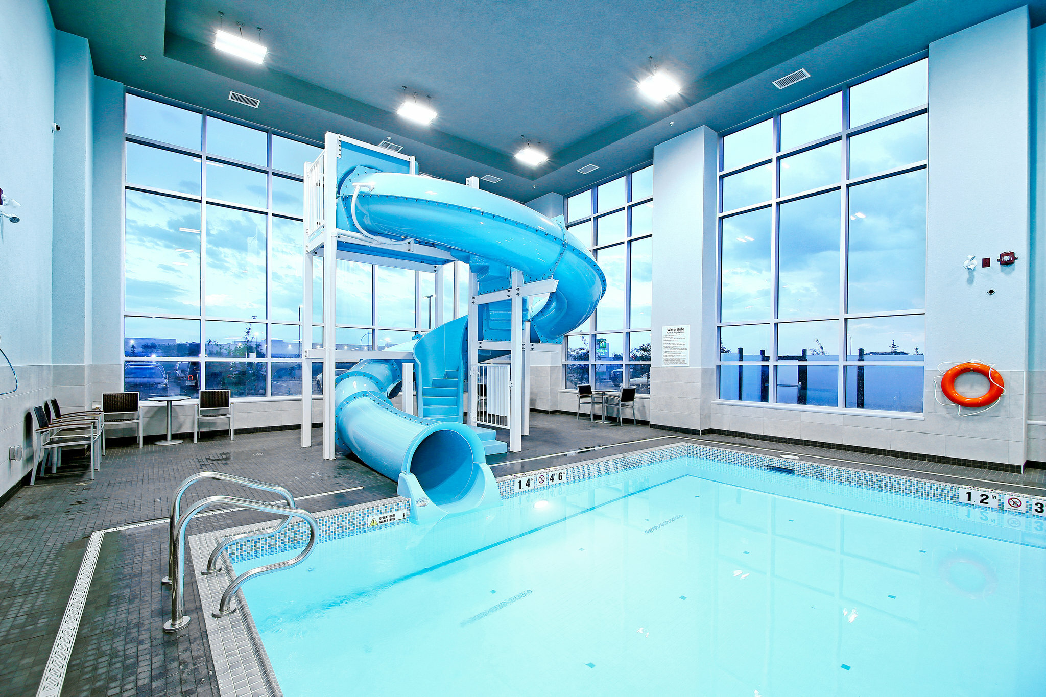 Фото Holiday Inn Hotel & Suites Calgary Airport North by IHG