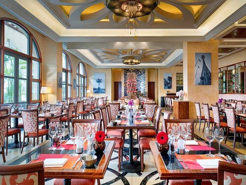 Гостиница Sofitel Macau At Ponte 16 в Макао (Аомыне)