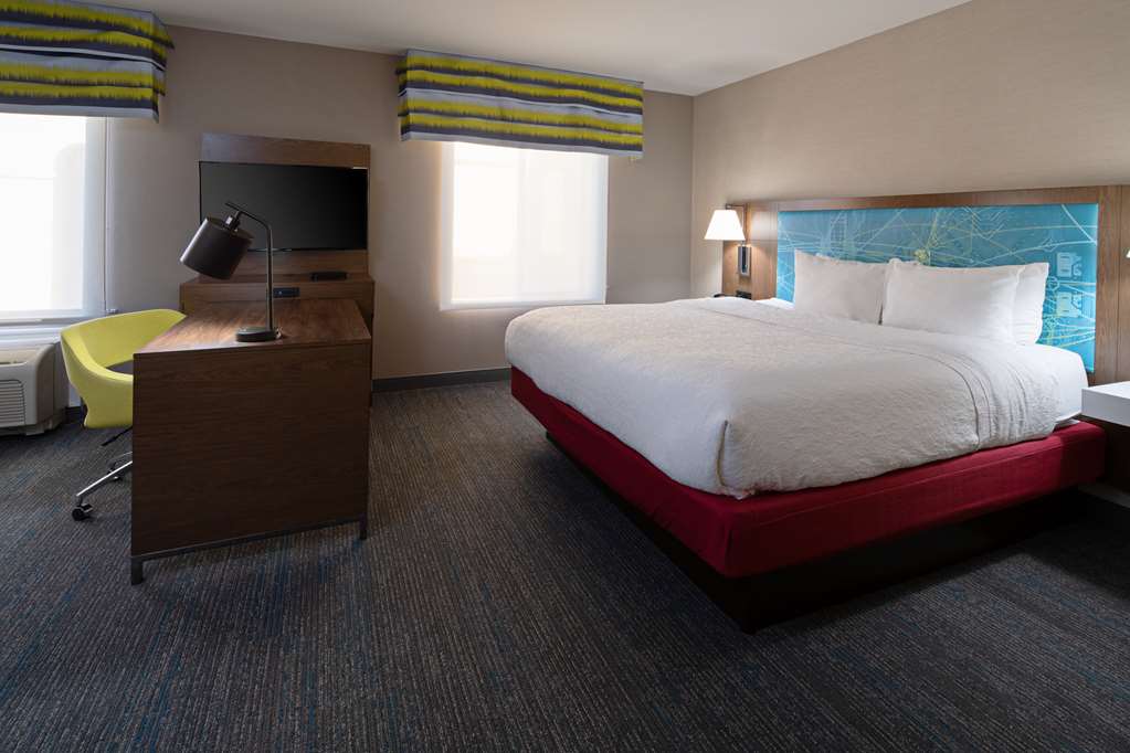 Фото Hampton Inn Visalia