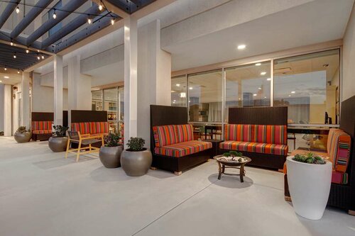 Гостиница Home2 Suites by Hilton Garden Grove в Санта-Ане