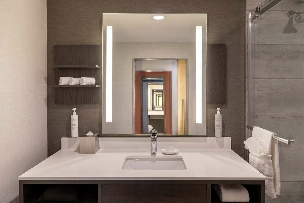 Фото Hilton Garden Inn Fredericton