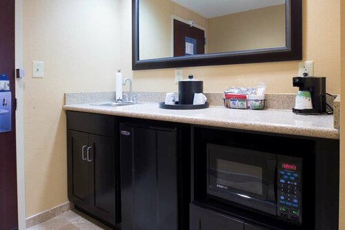 Гостиница Hampton Inn & Suites Vineland в Вайнленде