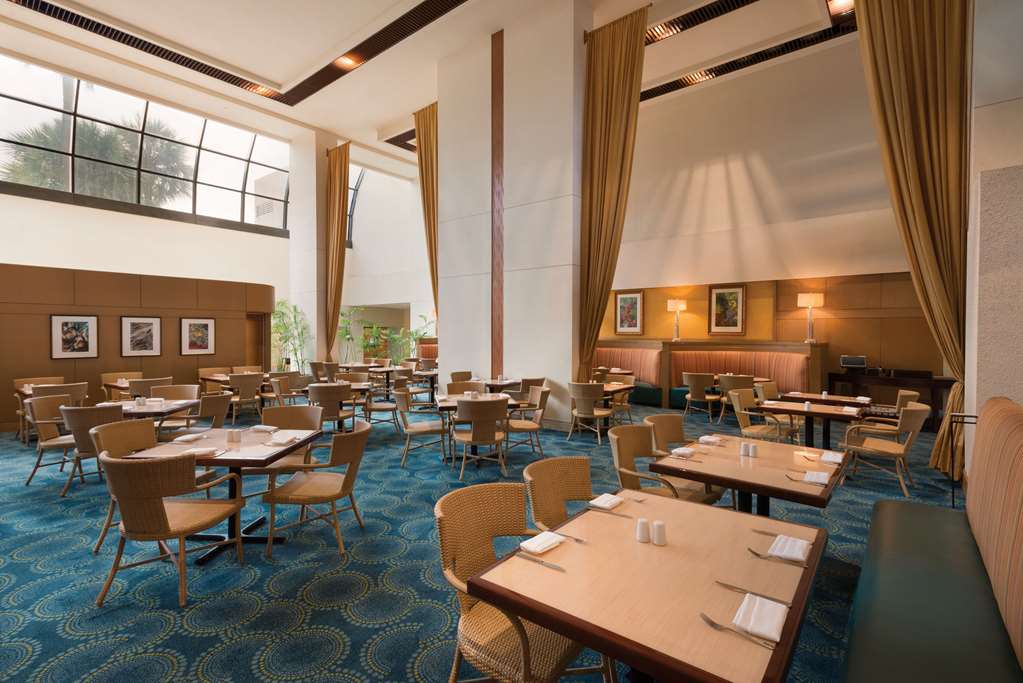 Фото Hilton Miami Airport Blue Lagoon