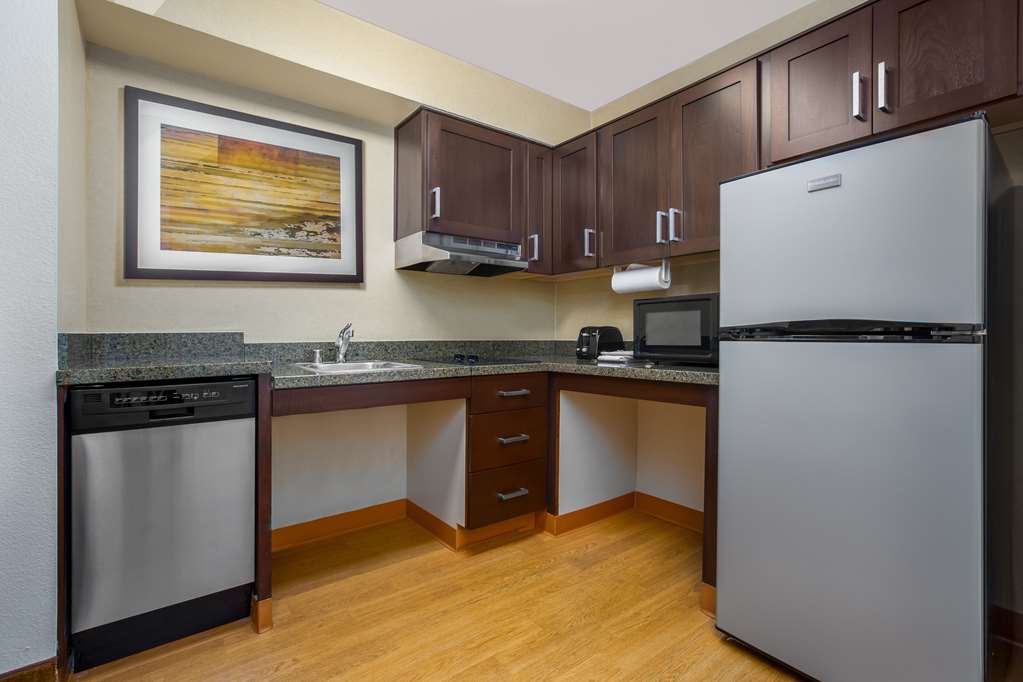 Фото Homewood Suites by Hilton Newark-Fremont