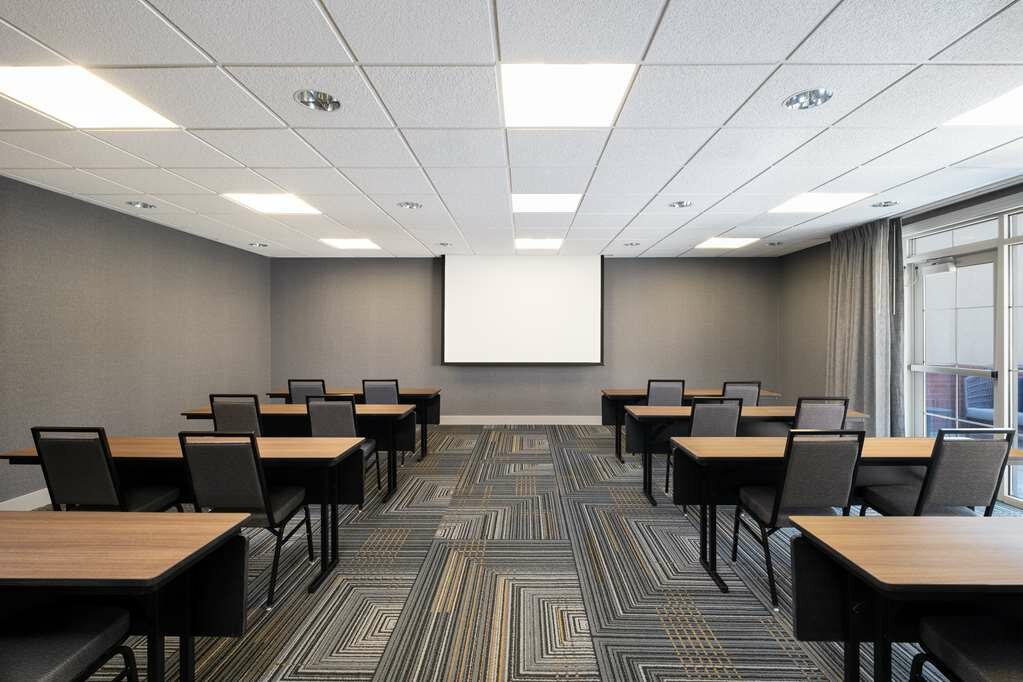 Фото Homewood Suites Medford