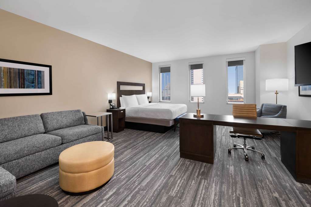Фото Hampton Inn & Suites Denver Downtown-Convention Center