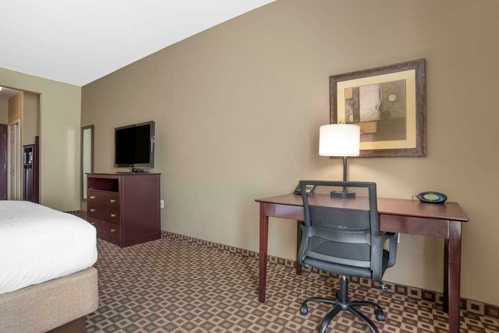 Фото Best Western Plus Chalmette Hotel