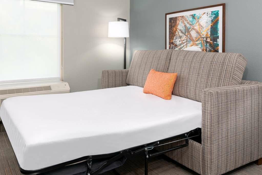 Фото Hampton Inn & Suites Charlottesville At The University