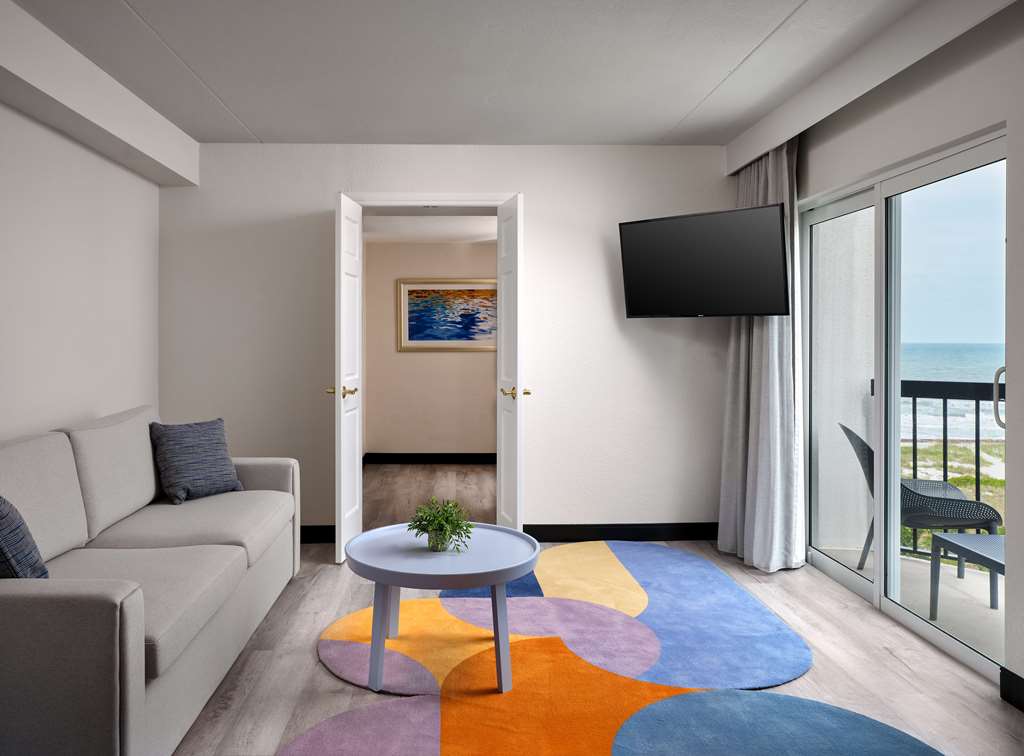 Фото Hilton Garden Inn Cocoa Beach Oceanfront
