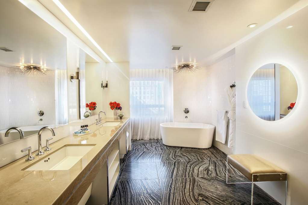 Фото The Statler Dallas Curio Collection by Hilton
