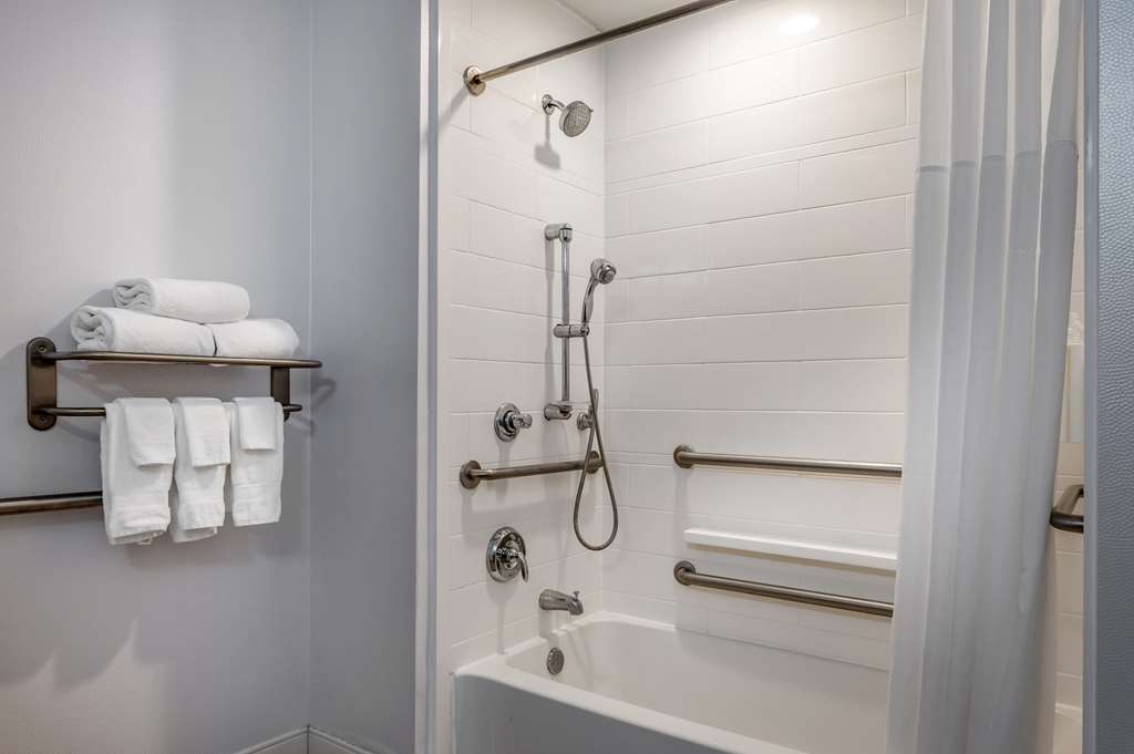 Фото Hampton Inn Greenfield