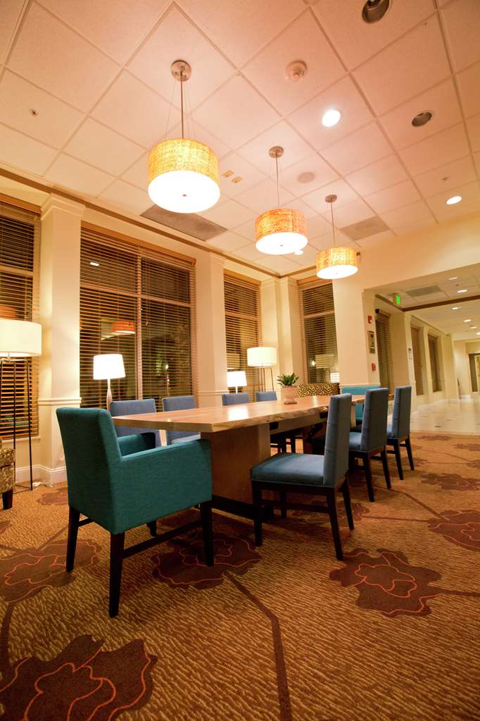 Фото Hilton Garden Inn Oxnard/Camarillo