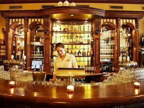 Гостиница Stadshotel De Klok в Остерхауте