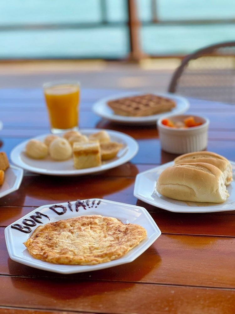 Фото Iate Plaza Hotel