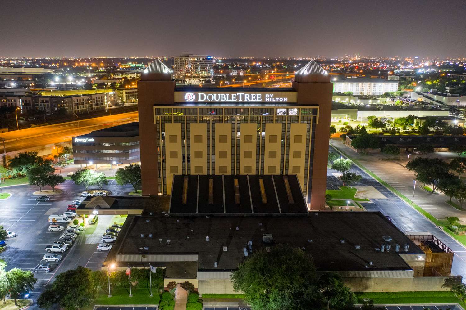 Фото DoubleTree by Hilton Dallas - Richardson
