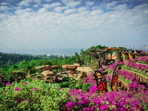 The Peak Sanctuary - Dien Tien Mountain