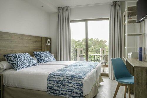 Внешний вид отеля Отель Boutique Calas de Alicante в Аликанте, фото 3