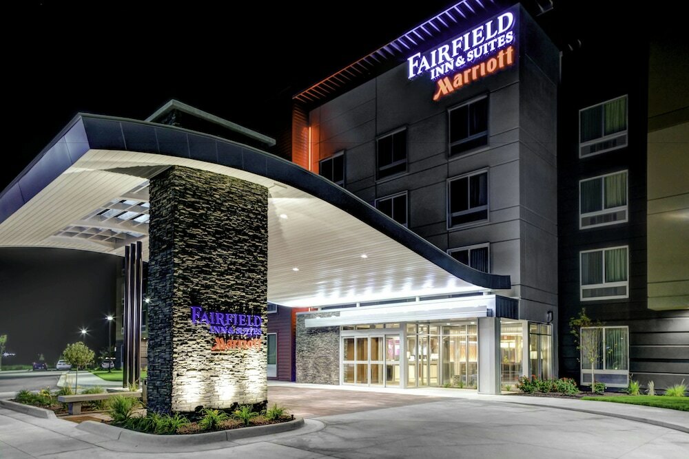 Фото Fairfield Inn & Suites Lansing at Eastwood