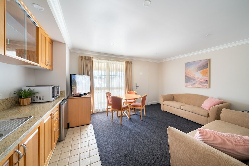 Фото Heritage Inn Bathurst