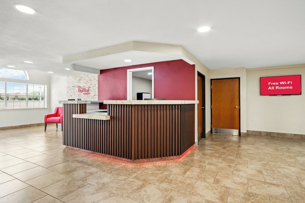 Фото Regency Inn & Suites