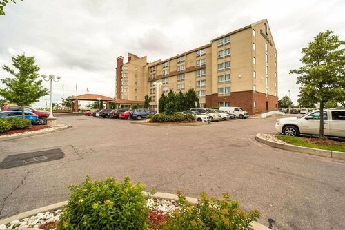 Гостиница Monte Carlo Inn Vaughan Suites в Конкорде