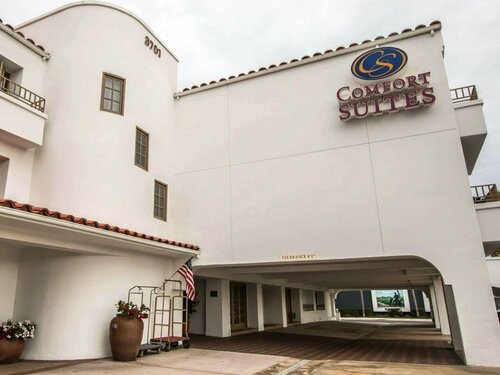 Гостиница Comfort Suites San Clemente Beach в Дана Поинт