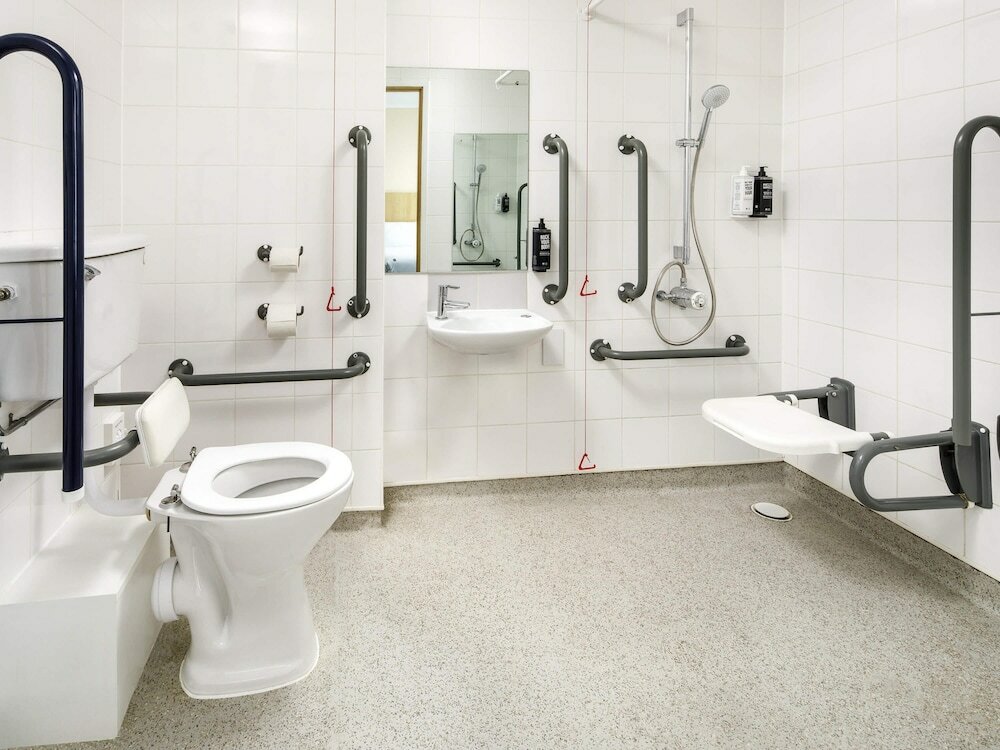 Фото Ibis Birmingham New Street Station Hotel