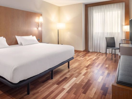 Фото Hotel Ciudad de Lleida