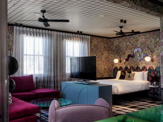 Фото Naumi Studio Wellington