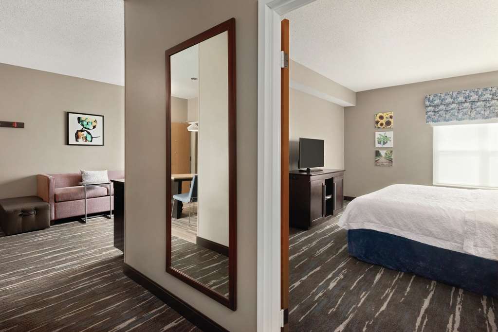 Фото Hampton Inn & Suites Ft. Wayne-North