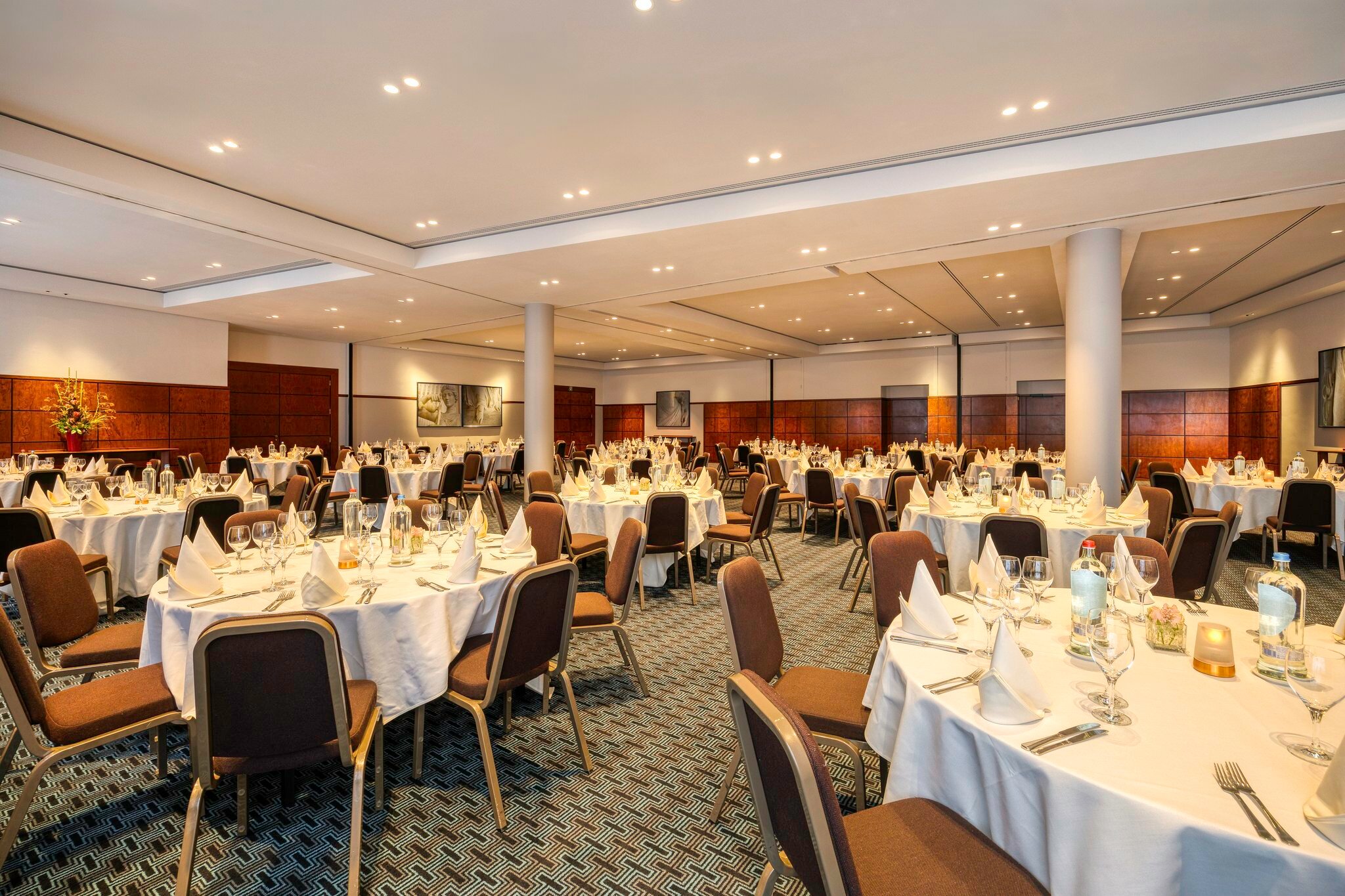 Фото Crowne Plaza Bruges