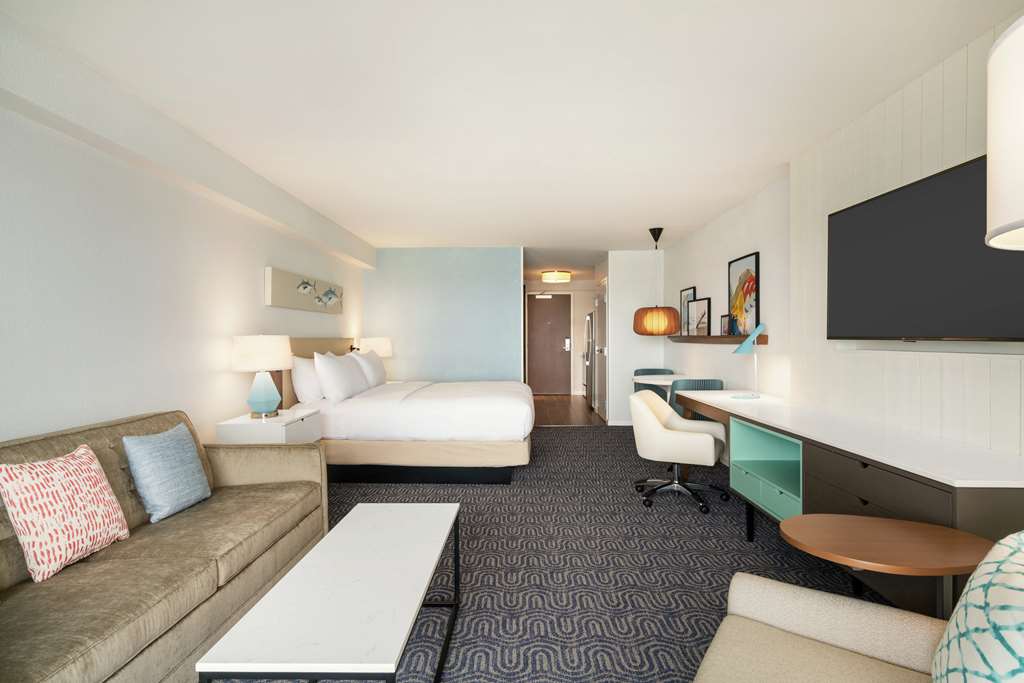 Фото DoubleTree by Hilton Ocean City Oceanfront