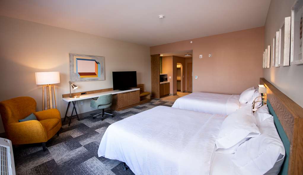 Фото Hilton Garden Inn Moncton Downtown