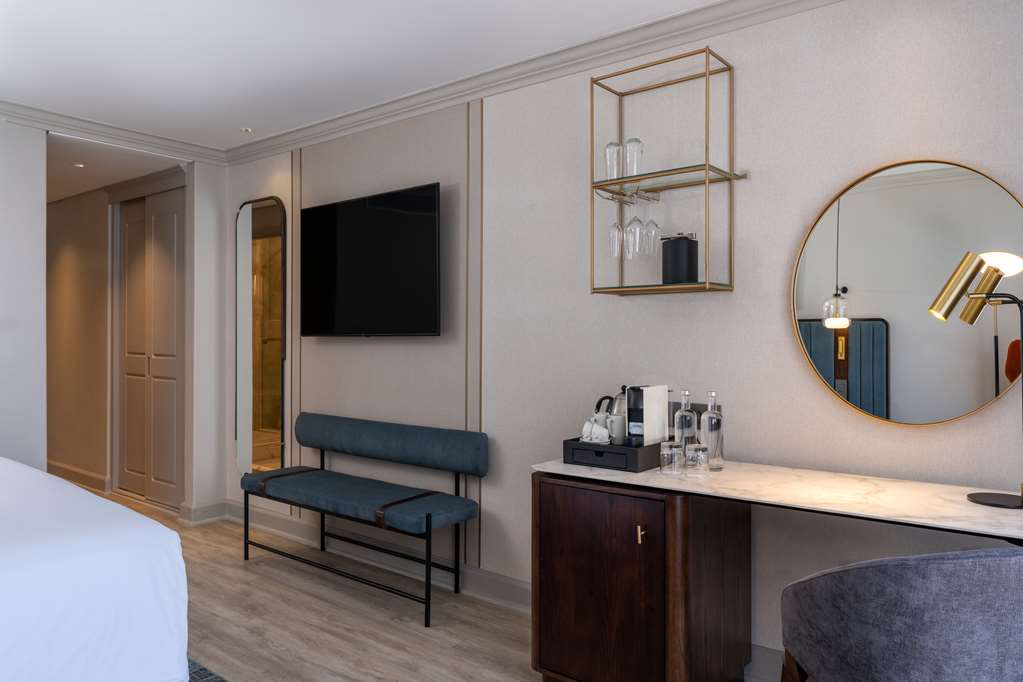 Фото Radisson Collection Hotel, Waterfront Cape Town