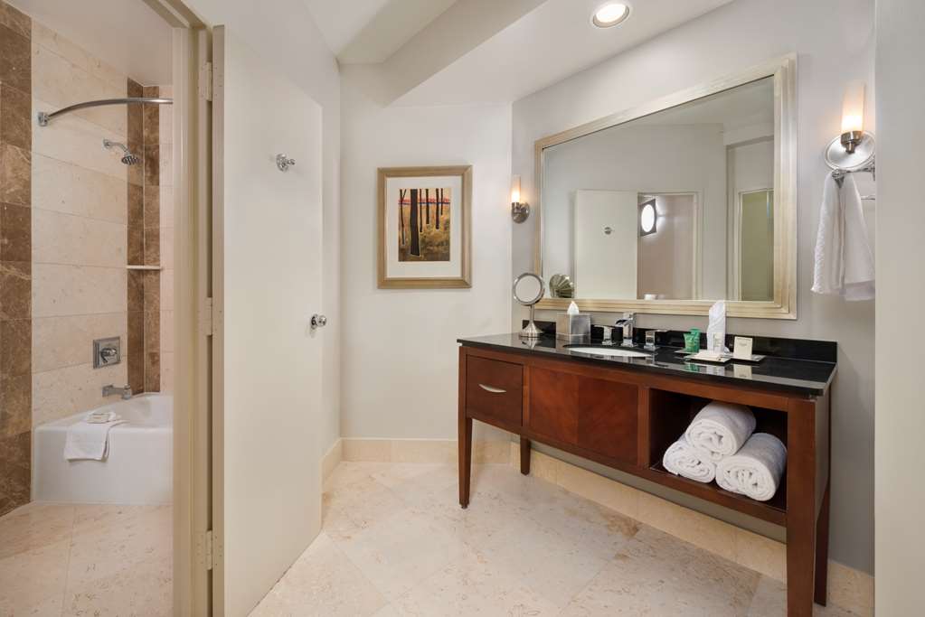 Фото Hilton Houston Post Oak by The Galleria